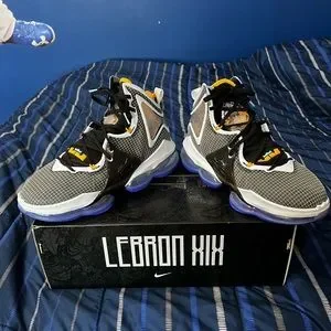 Nike LeBron 19 XIX EP Hardwood Classic Size 9.5 Nike LeBron 19 EP Graduate | eBay main image 3